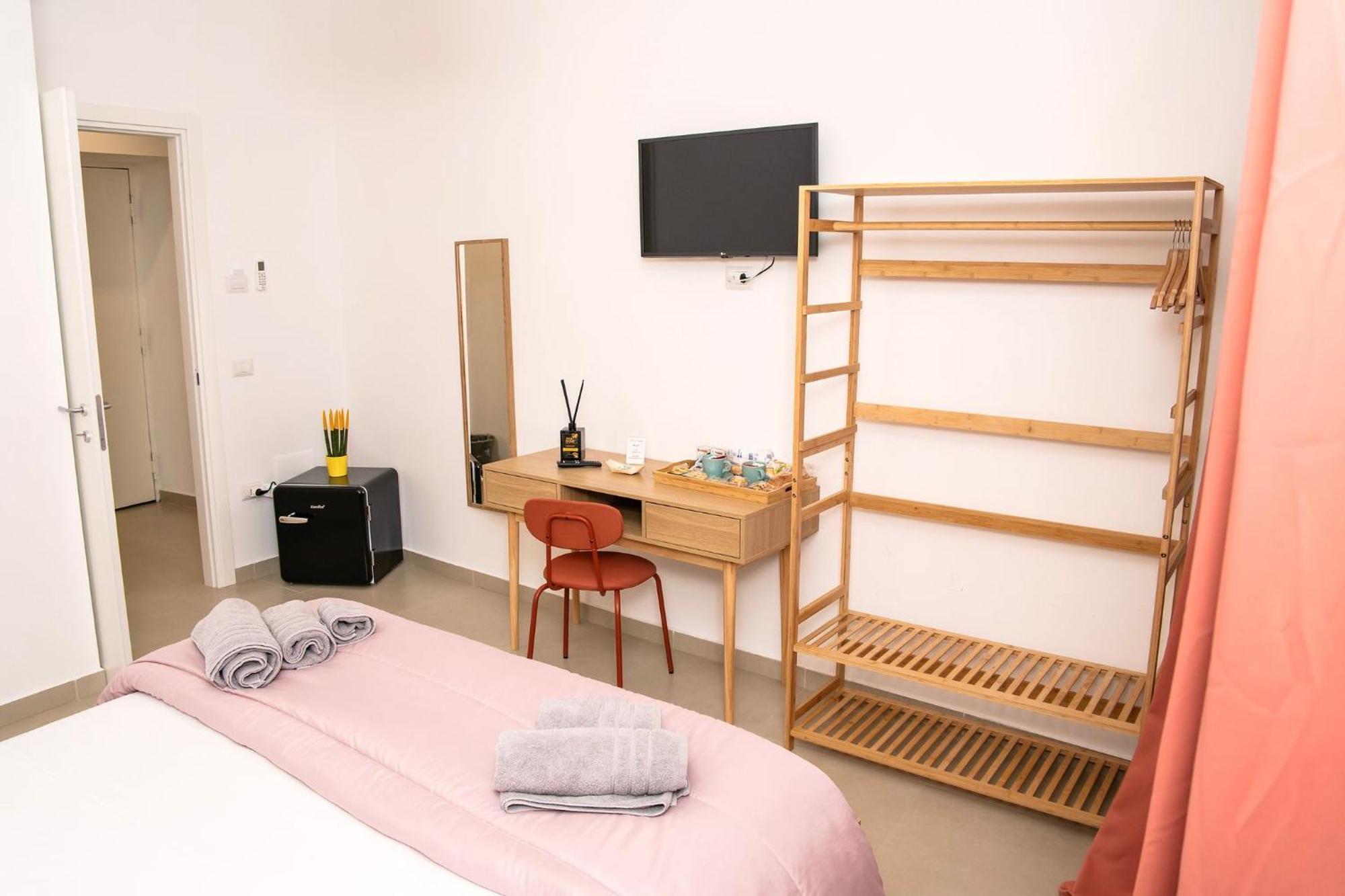 ナポリ Domus Carmela Bed & Breakfast エクステリア 写真